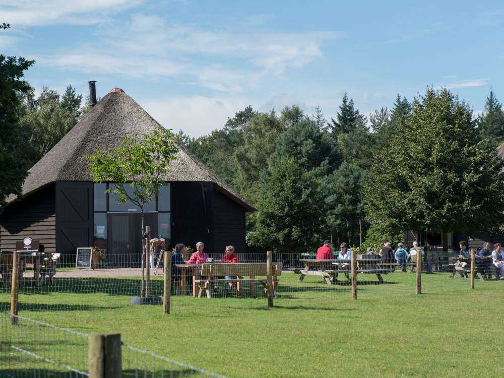 Bezoekerscentrum Ermelosche Heide met schaapskooi